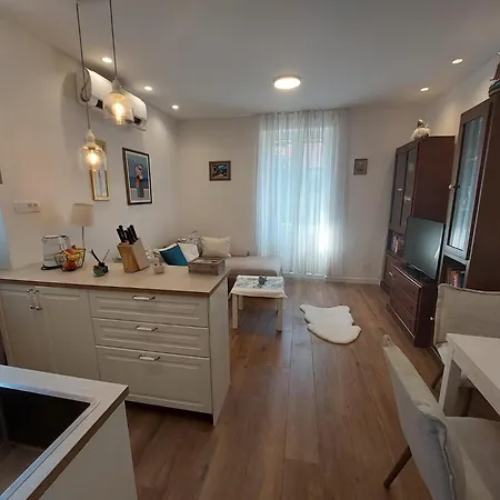 Luxury Near The Old - Nano Macino 아파트 *